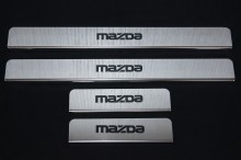     Mazda() CX-7,